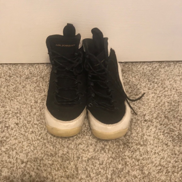 Jordan 9 - Picture 2 of 4